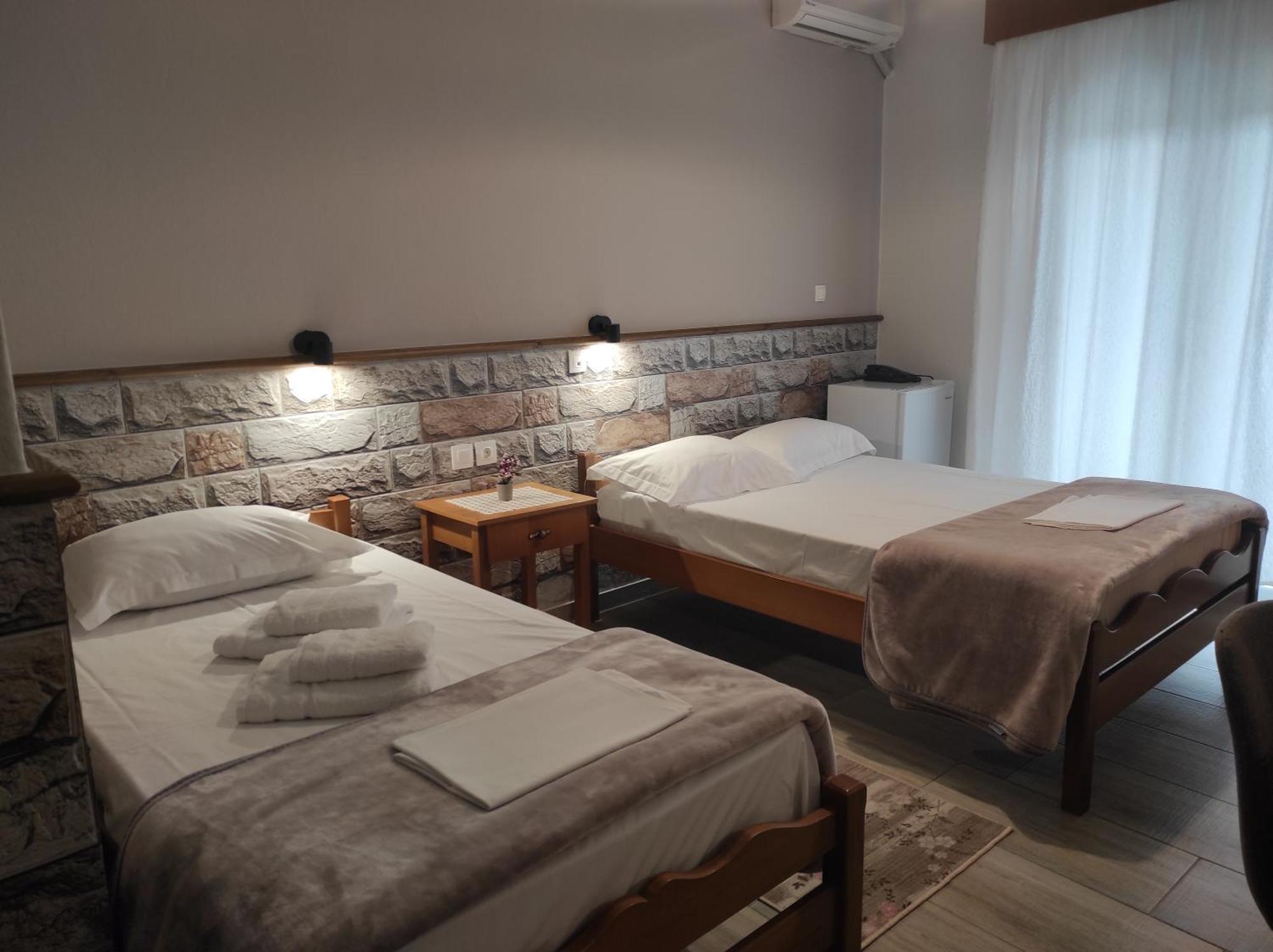 Ενοικιαζόμενα Δωμάτια Ενιπεύς- Rooms Enipeas Литохоро Экстерьер фото