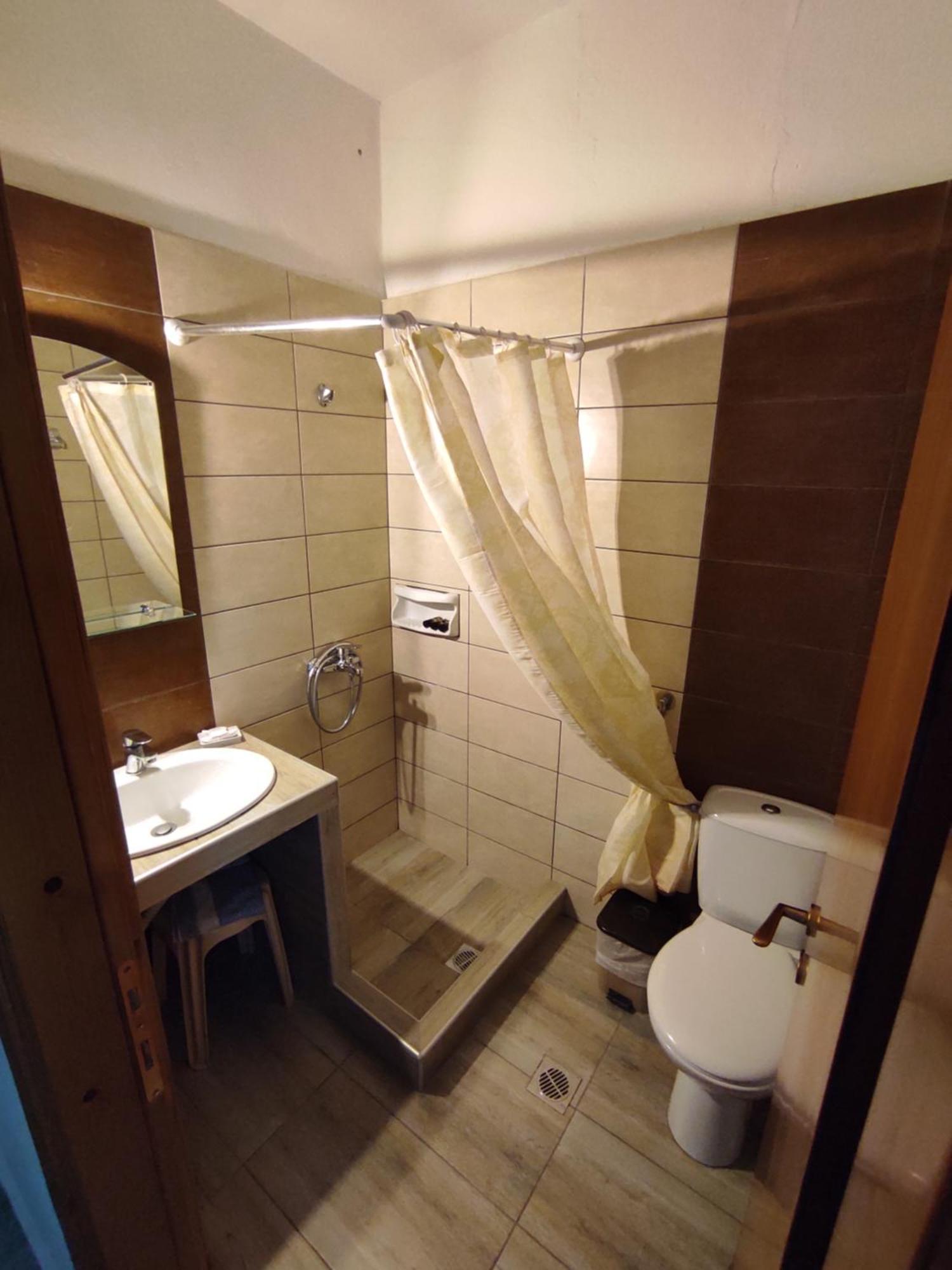 Ενοικιαζόμενα Δωμάτια Ενιπεύς- Rooms Enipeas Литохоро Экстерьер фото
