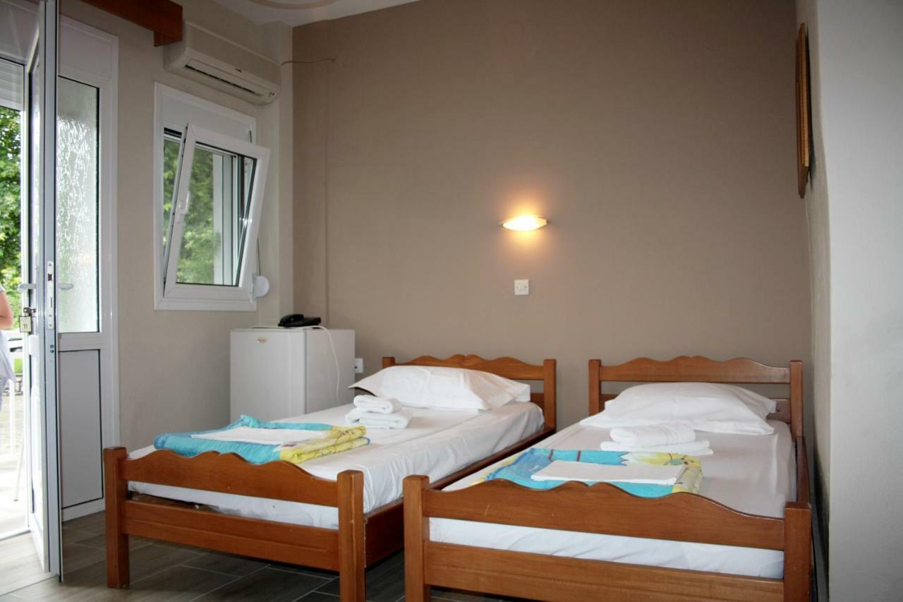 Ενοικιαζόμενα Δωμάτια Ενιπεύς- Rooms Enipeas Литохоро Экстерьер фото